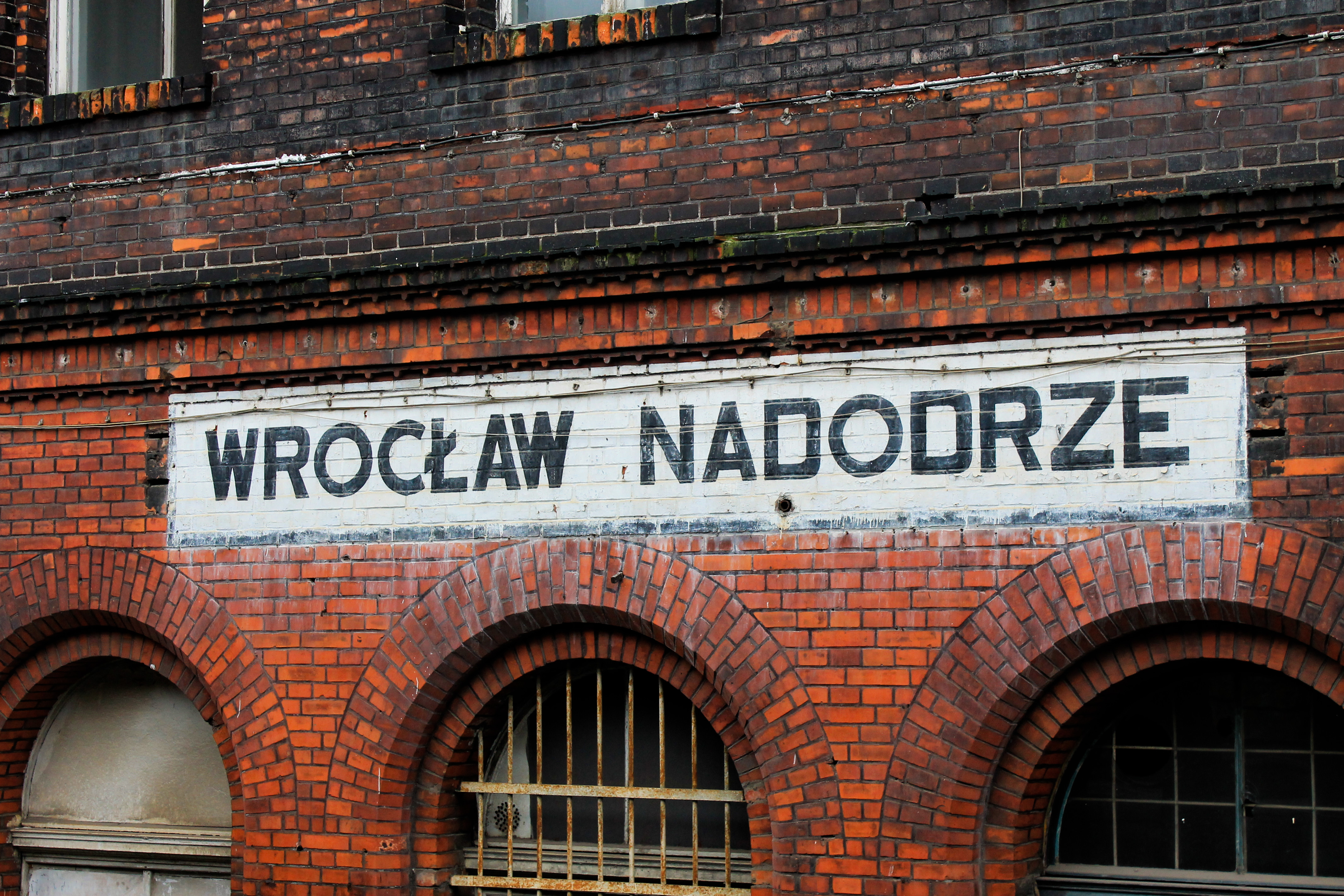 title nadodrze station